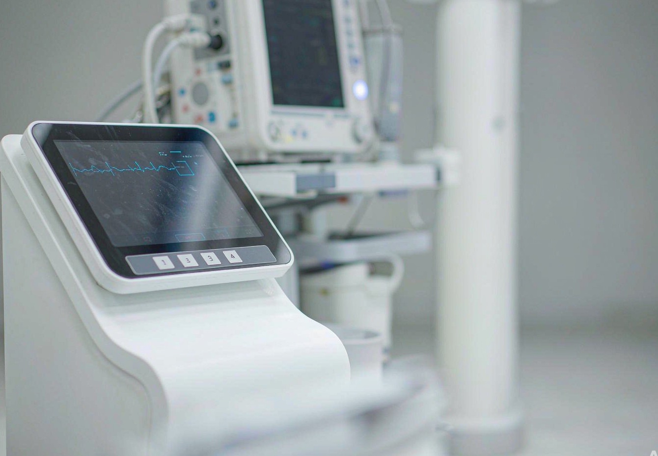 Medical vital signs monitor using an industrial LCD panel